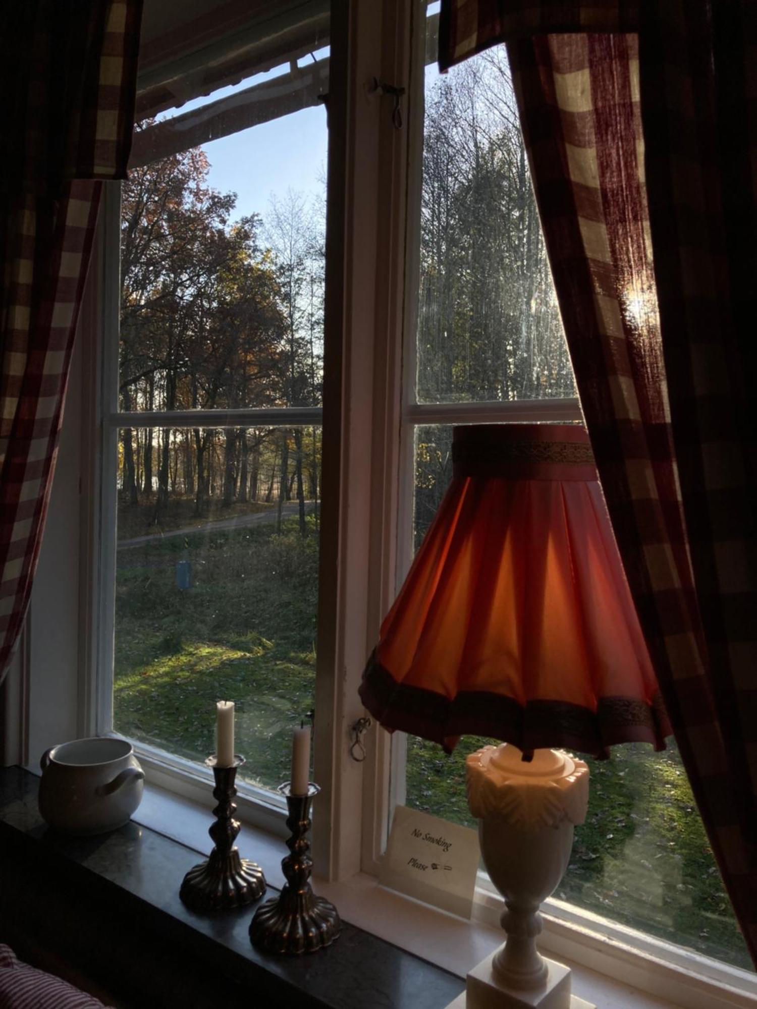 Klaraborg - Rum Och Koek I Borgvik Esterno foto