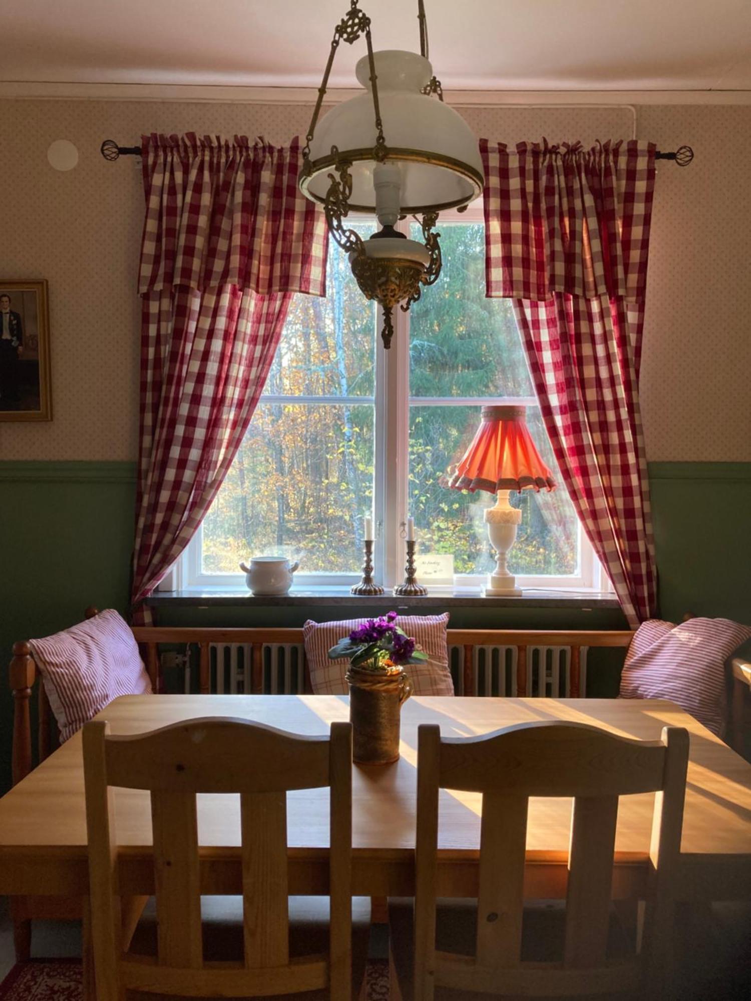 Klaraborg - Rum Och Koek I Borgvik Esterno foto