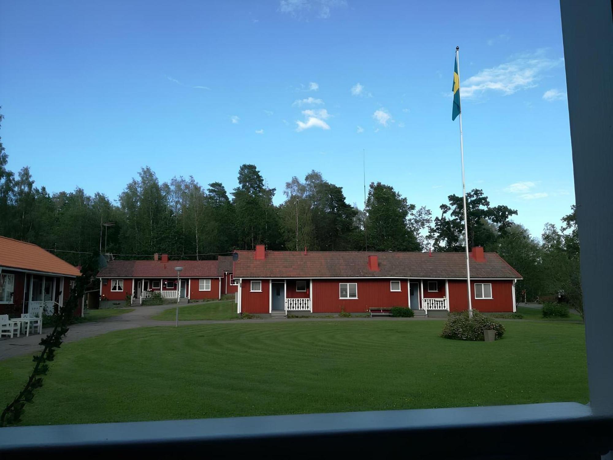 Klaraborg - Rum Och Koek I Borgvik Esterno foto